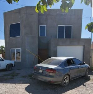 Meet your Posher, Jorge